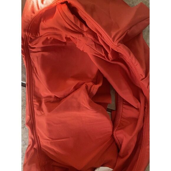 NWT $88 Trina Turk 4 Red Flame Bikini Top Ruffle Padded Stretch - Picture 4 of 4